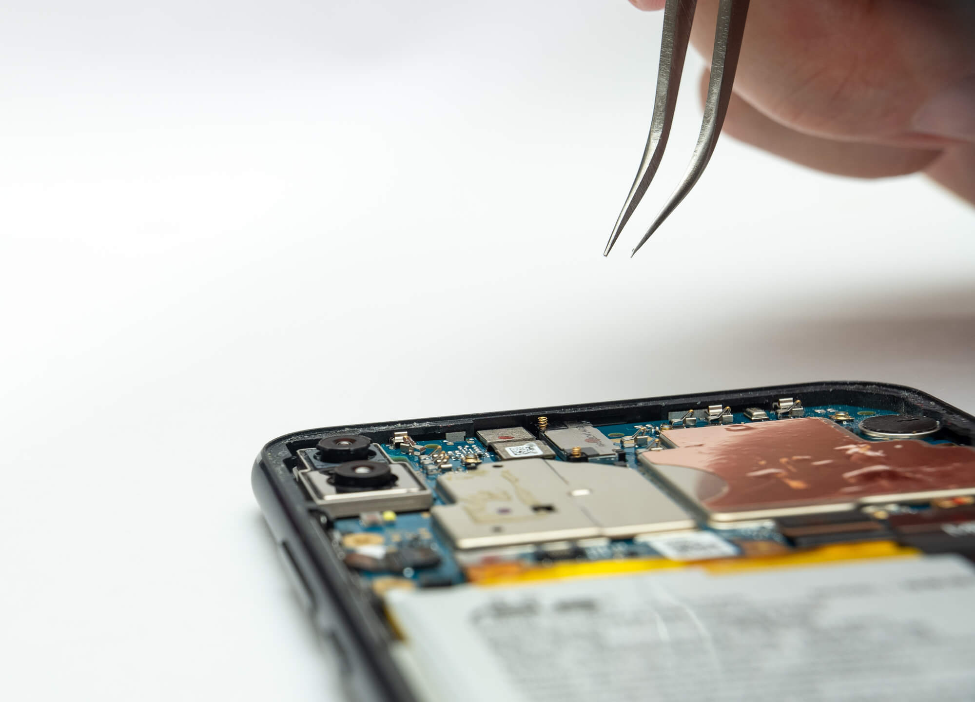 iPadが曲がった場合の修理方法と修理費用