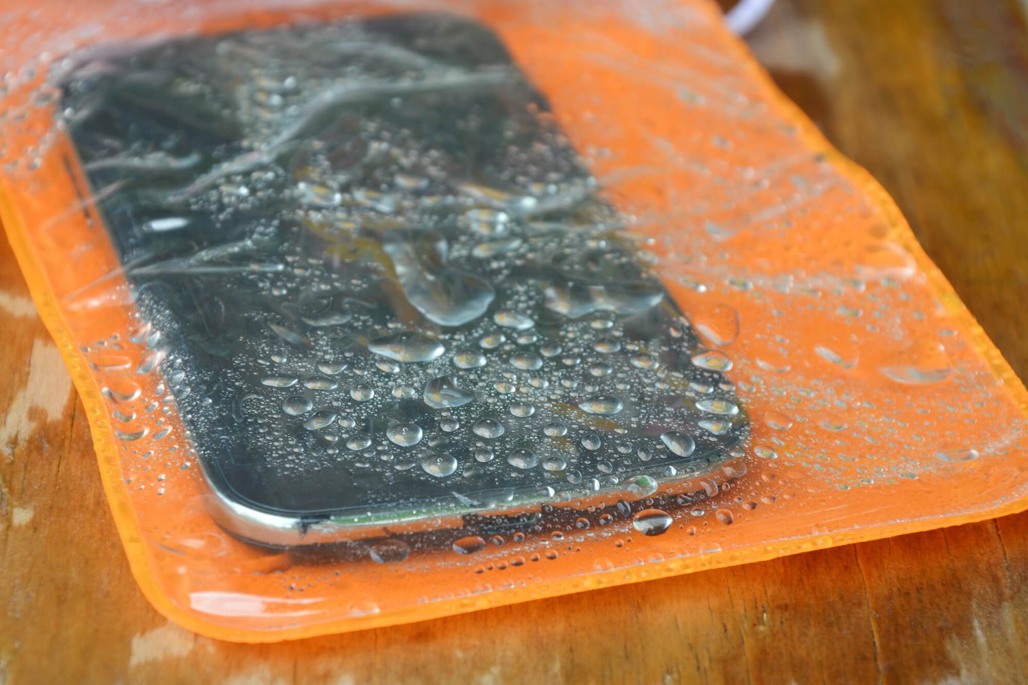防水加工のiPhoneは濡らしても故障しないわけではない