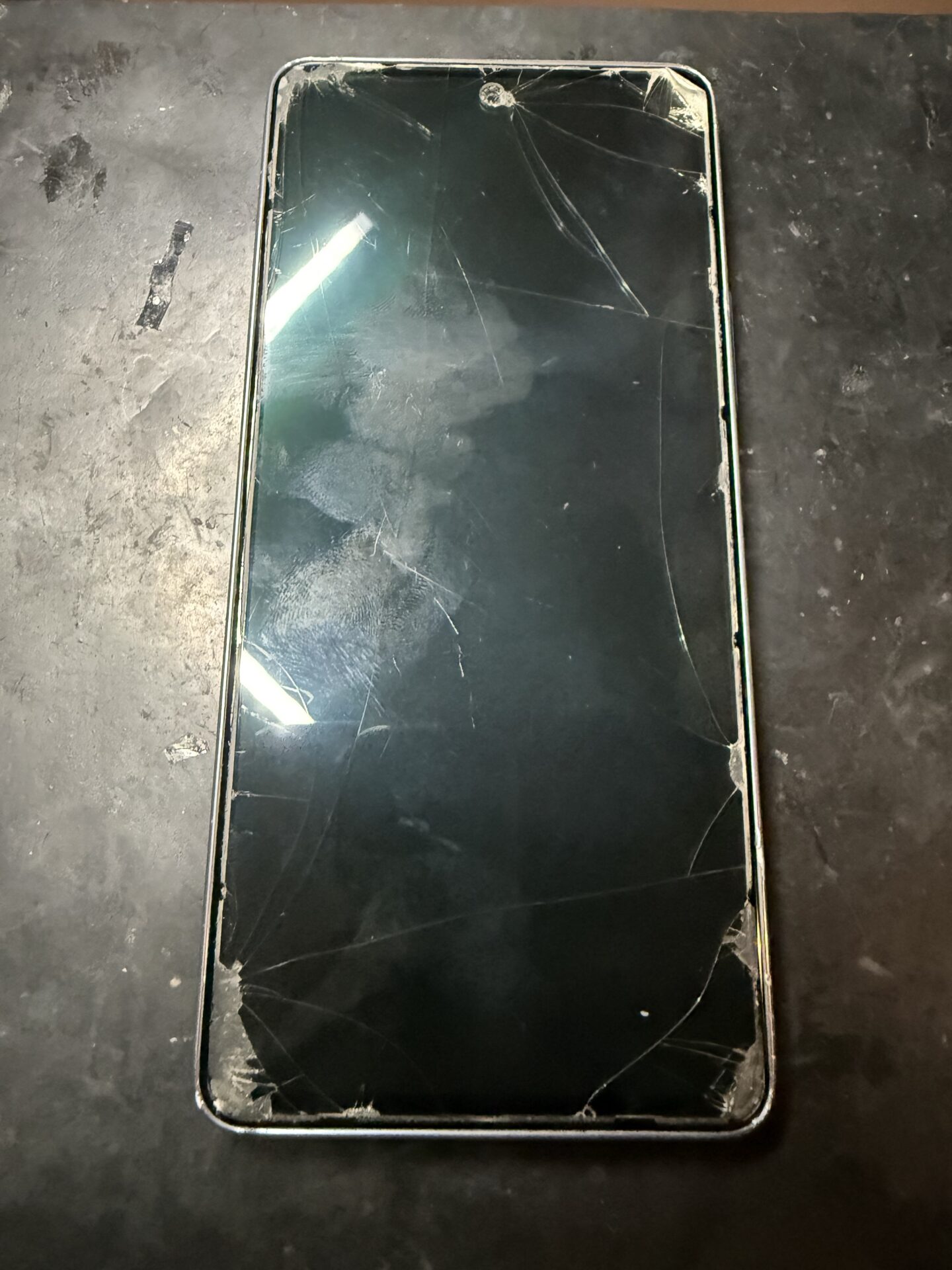 iPhone,Androidのスマホ/タブレット修理ならスマホレスキューゴーリペア