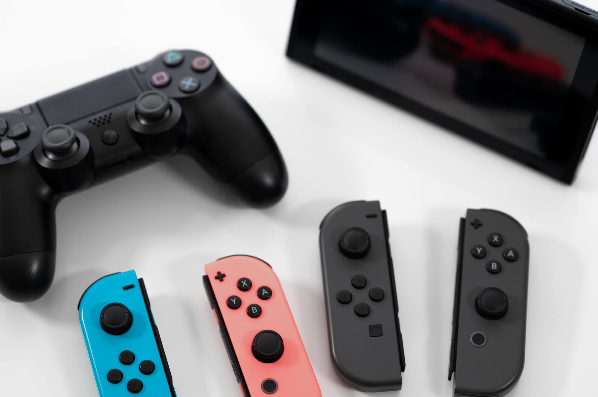 Nintendo Switchのジョイコンが反応しない原因とは？対処方法や修理が必要なケースについて
