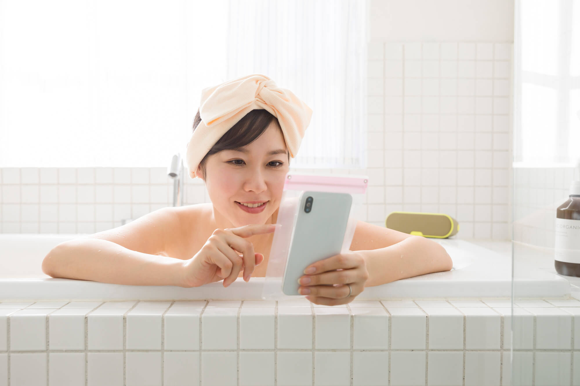 スマホ用の防水ケースを選ぶ時のポイント