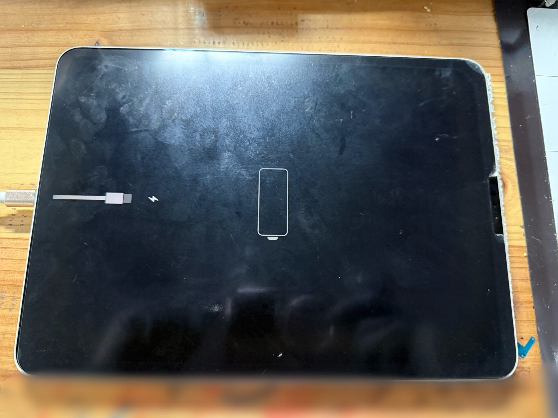iPhone,Androidのスマホ/タブレット修理ならスマホレスキューゴーリペア