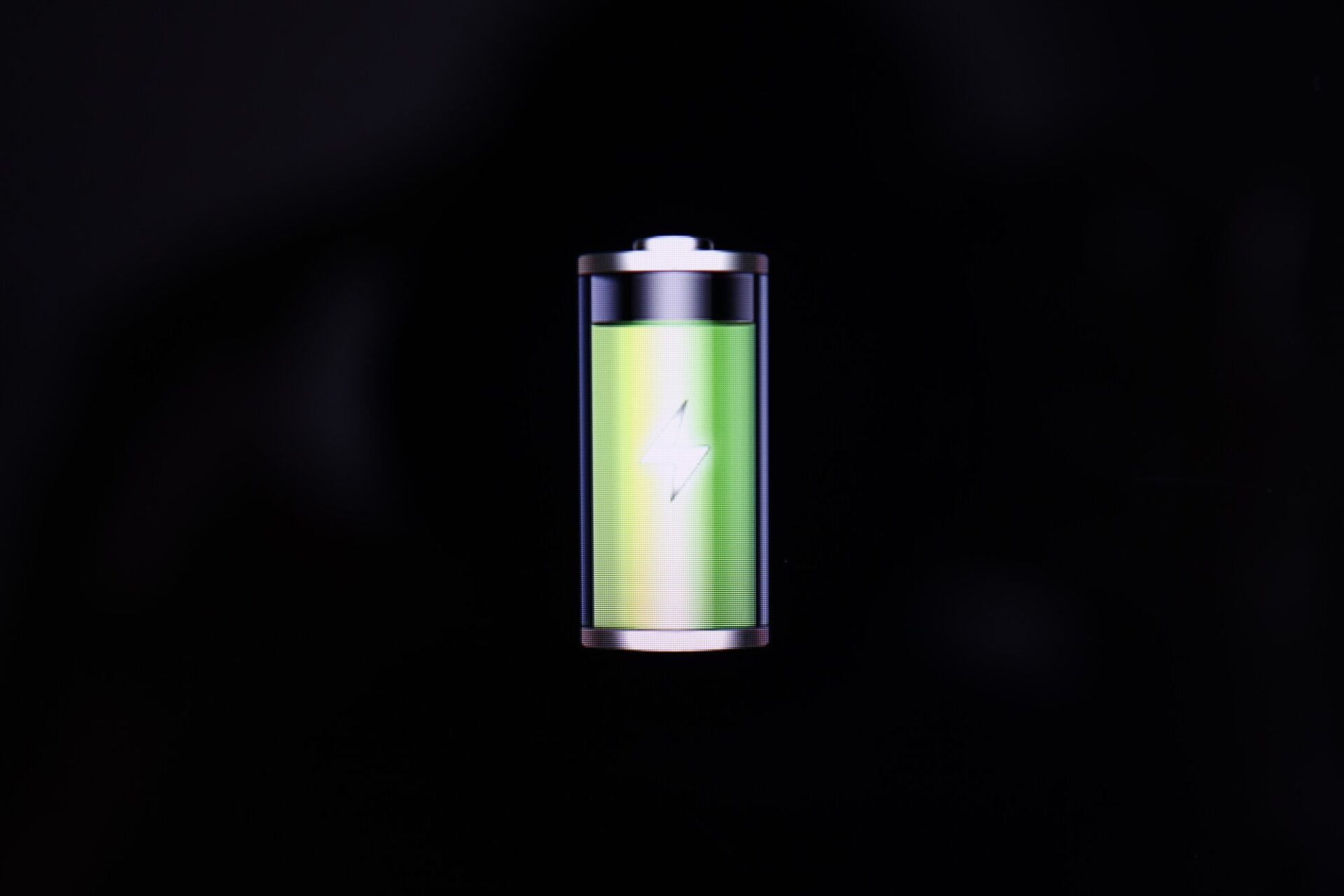 スマホバッテリーの「平均寿命」と「劣化のサイン」