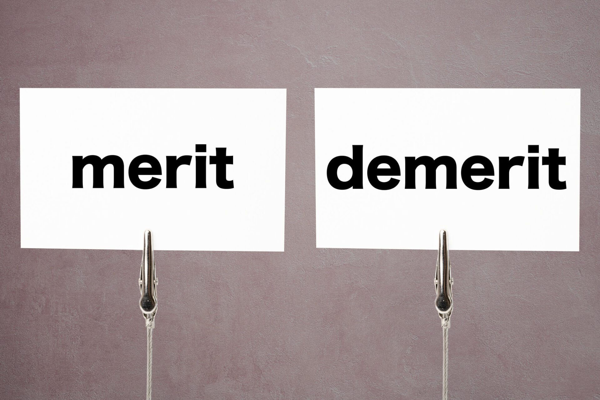 iPhoneのバッテリーを交換するメリットとデメリット