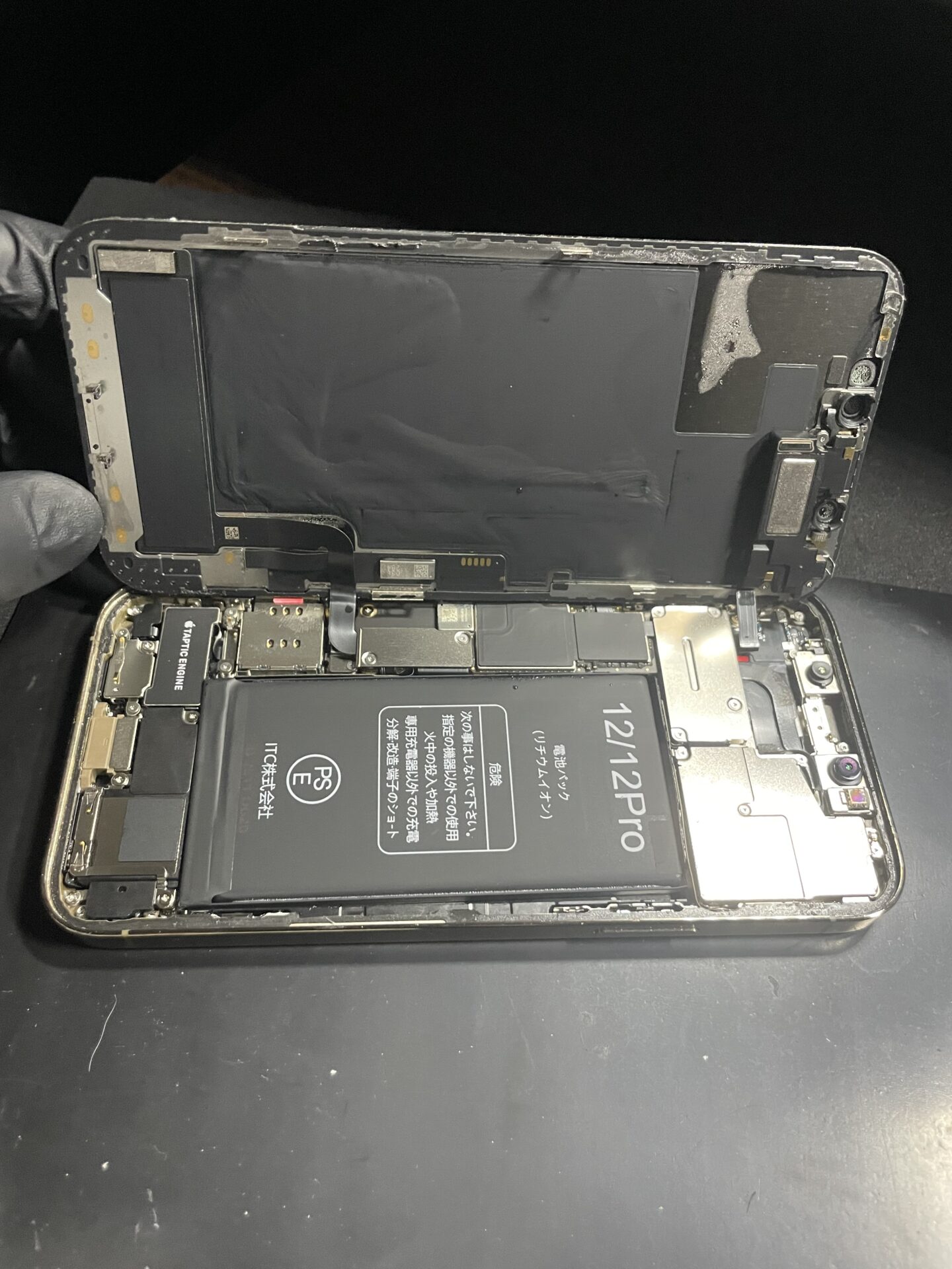 iPhone 12 Pro 128GB シルバー ジャンク品（水没・電源不可） 大阪市西淀川区にてiPhone12 Proの水没修理 - ゴーリペア